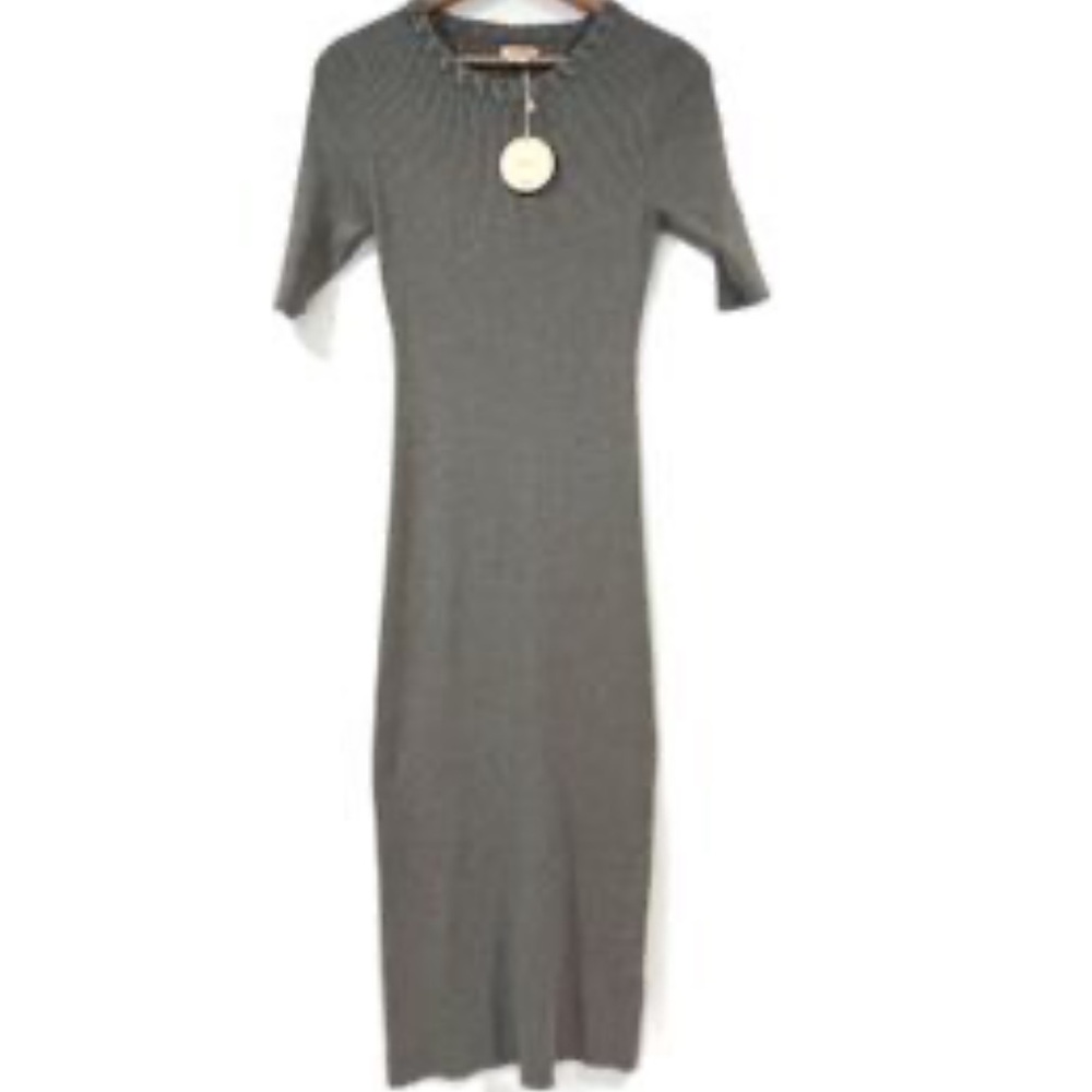 NWT Camila Coelho Gray Half Sleeve Knit Ribbed Maxi Dress. Size S